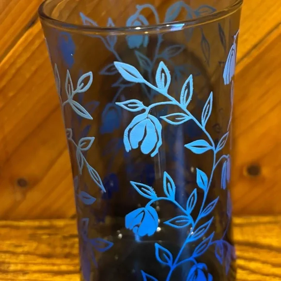 Floral Blue Vintage Glass Tumblers Set by Libbey - Picture 6 of 7
